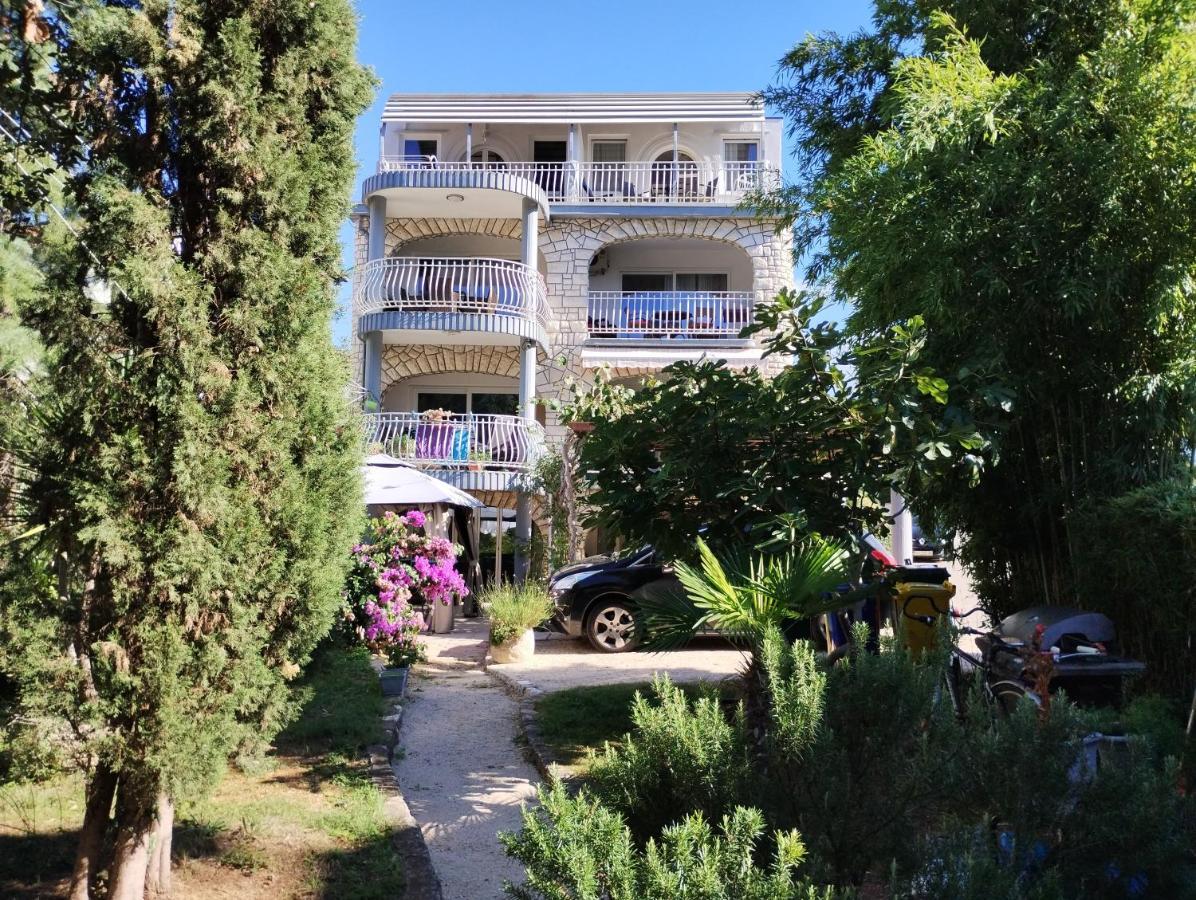 Ana - Apartman *